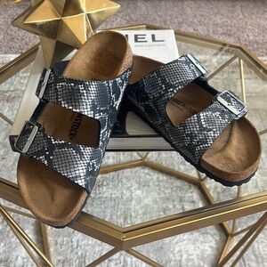 Birkenstock Black Sandals Contemporary Comfort